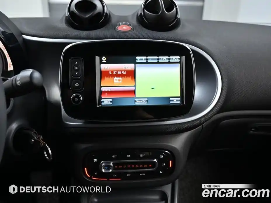 Smart Fortwo 2015 1.0 гидро в Москве № 1200537, фото 14