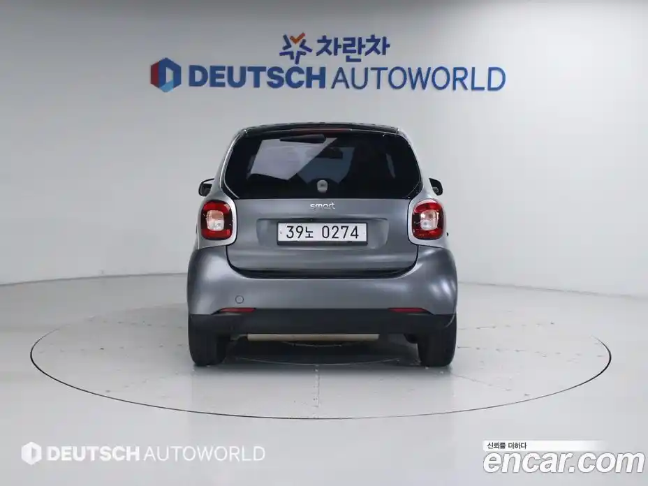 Smart Fortwo 2015 1.0 гидро в Москве № 1200537, фото 4
