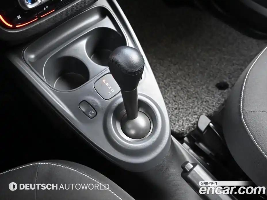 Smart Fortwo 2015 1.0 гидро в Москве № 1200537, фото 9