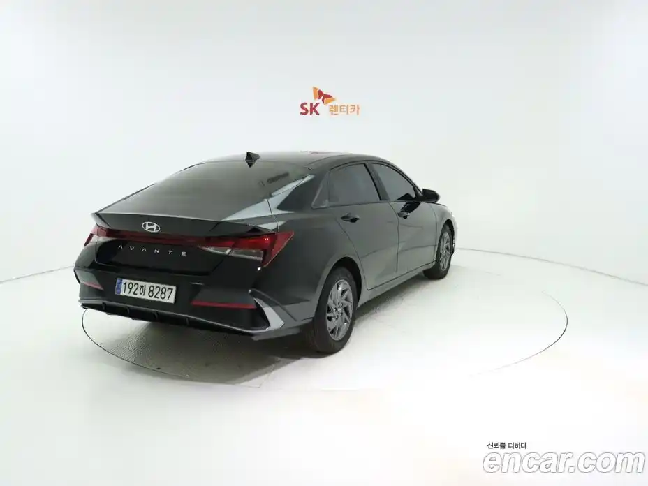 Hyundai Avante 2023 1.6 гидро в Москве № 1244665, фото 3