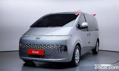 Hyundai Staria, 2023