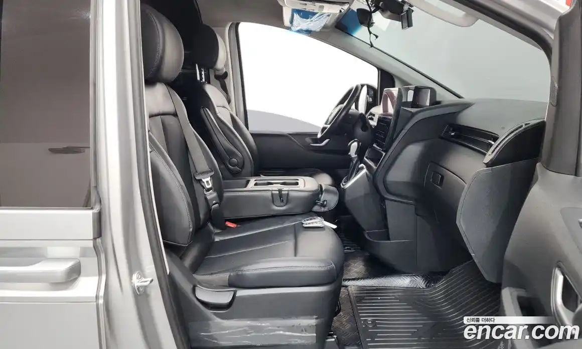 Hyundai Staria 2023 2.2 гидро в Москве № 1244753, фото 11