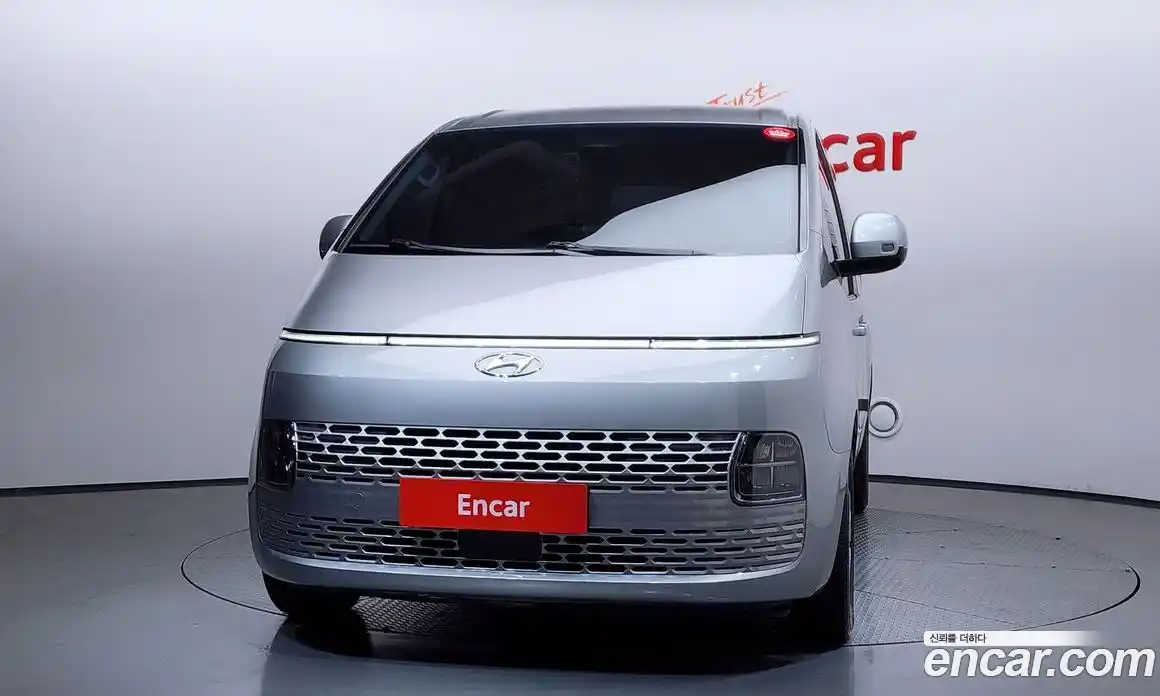 Hyundai Staria 2023 2.2 гидро в Москве № 1244753, фото 3
