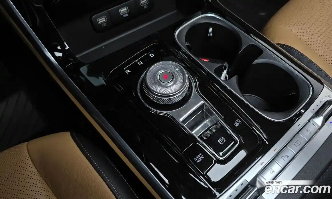 Kia Canival 2022 2.2 Автомат в Москве № 1245169, фото 9