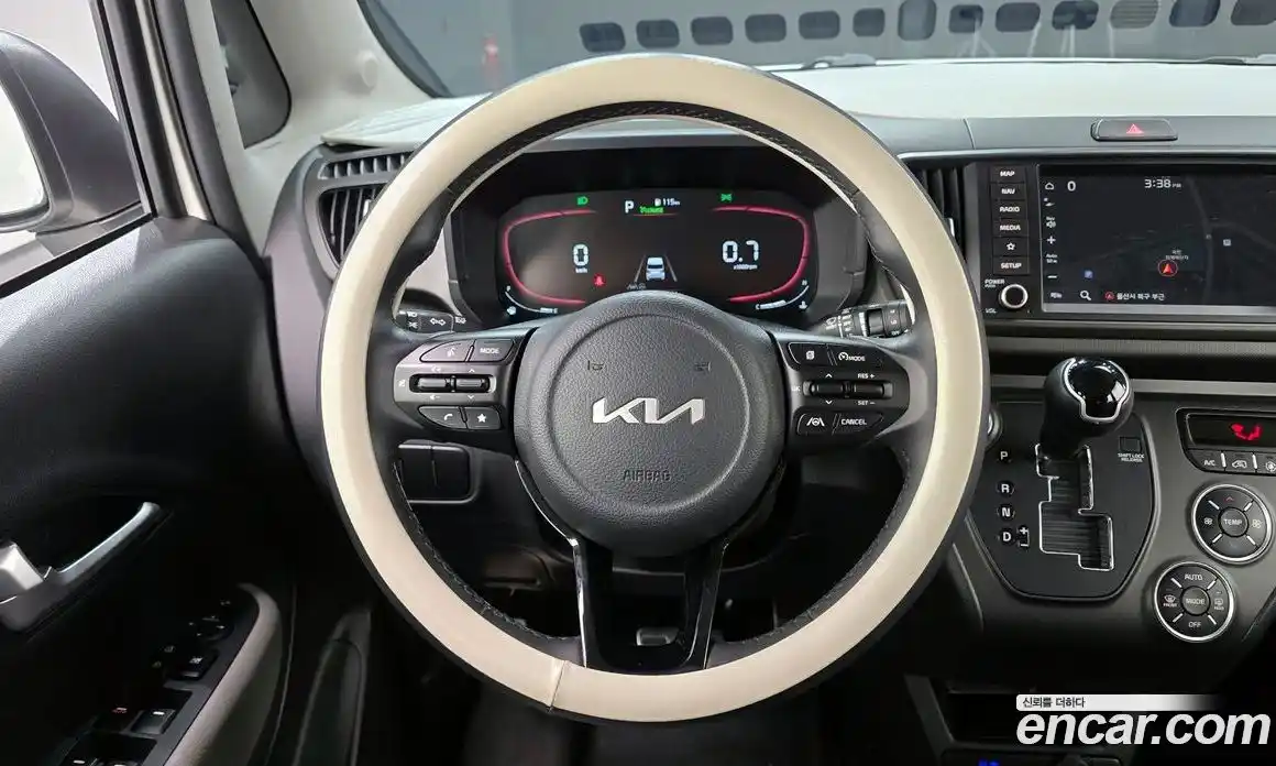 Kia Ray 2022 1.0 Автомат в Москве № 1245306, фото 13
