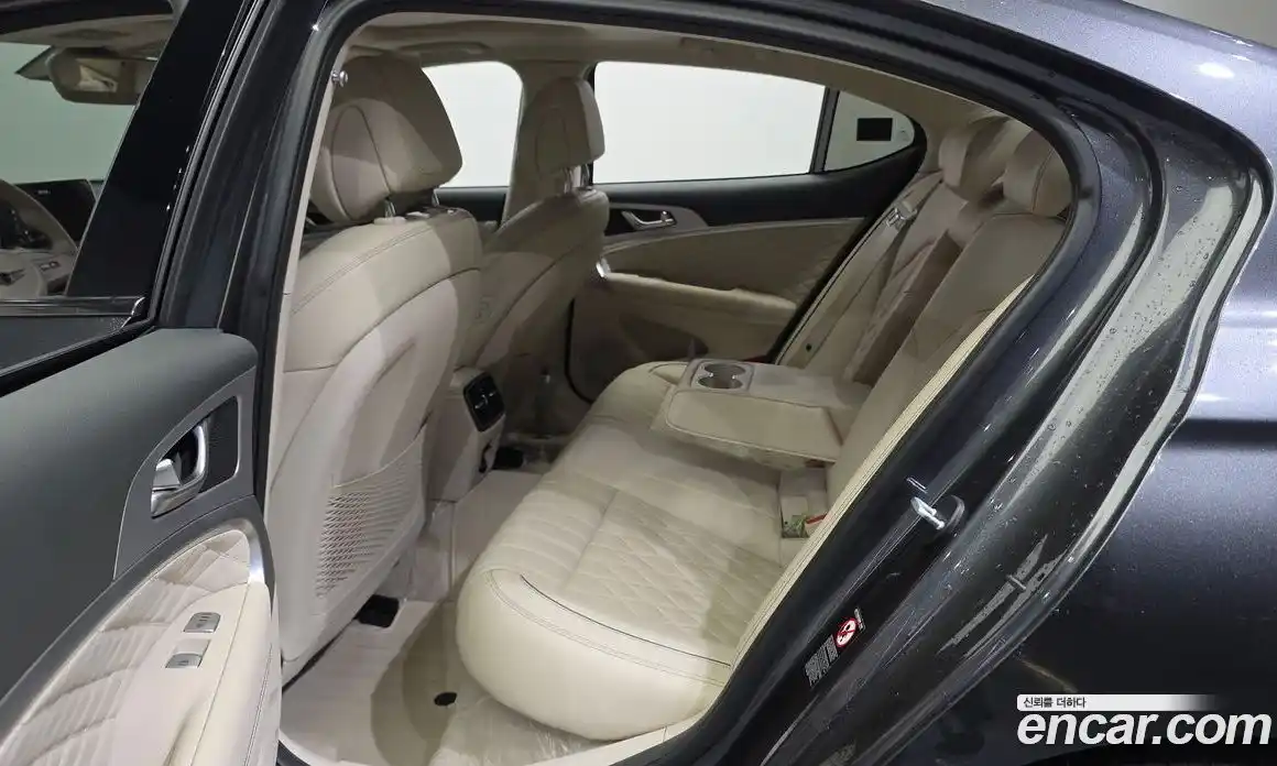 Genesis G70 2018 3.3 Автомат в Москве № 1245406, фото 11