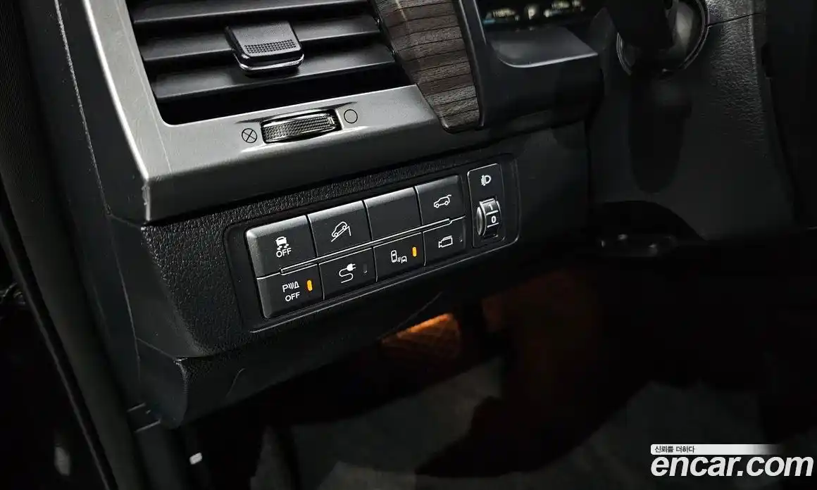 SsangYong Rexton 2019 2.2 Автомат в Москве № 1245835, фото 15