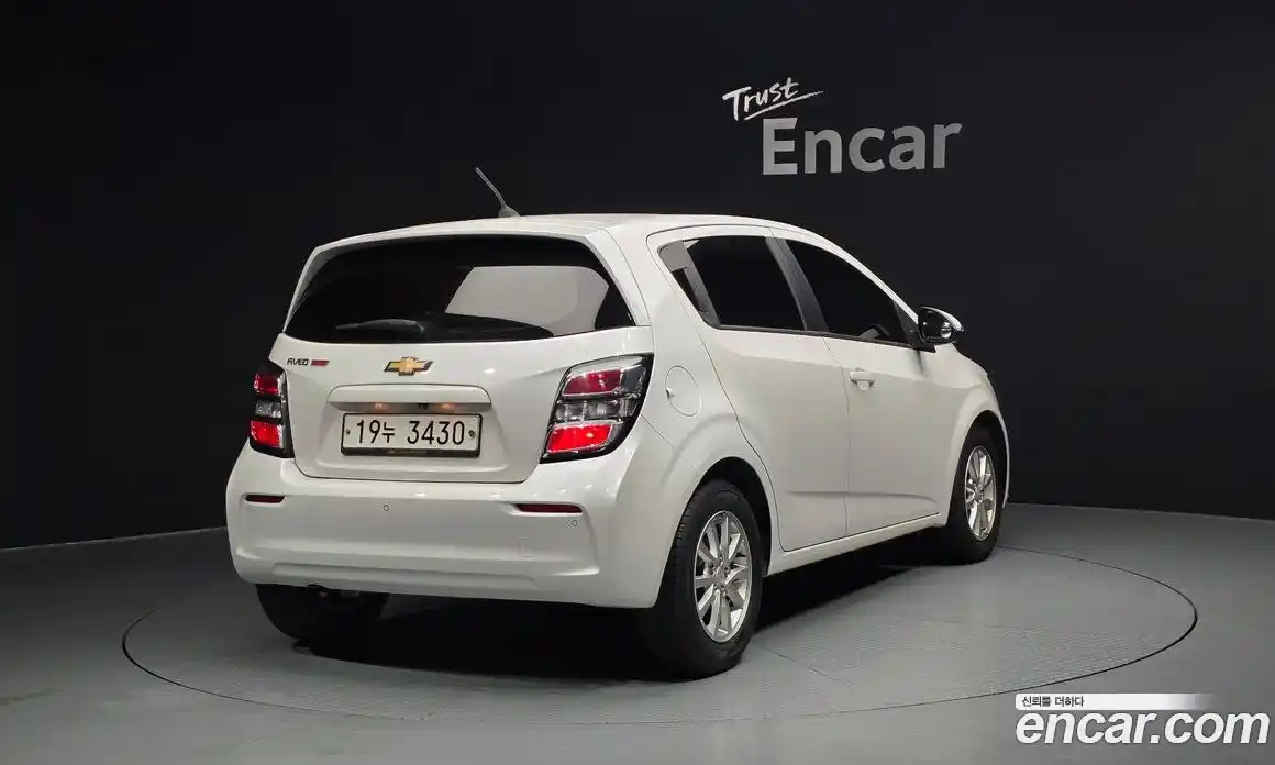 Chevrolet Aveo 2017 1.4 Автомат в Москве № 1246980, фото 2