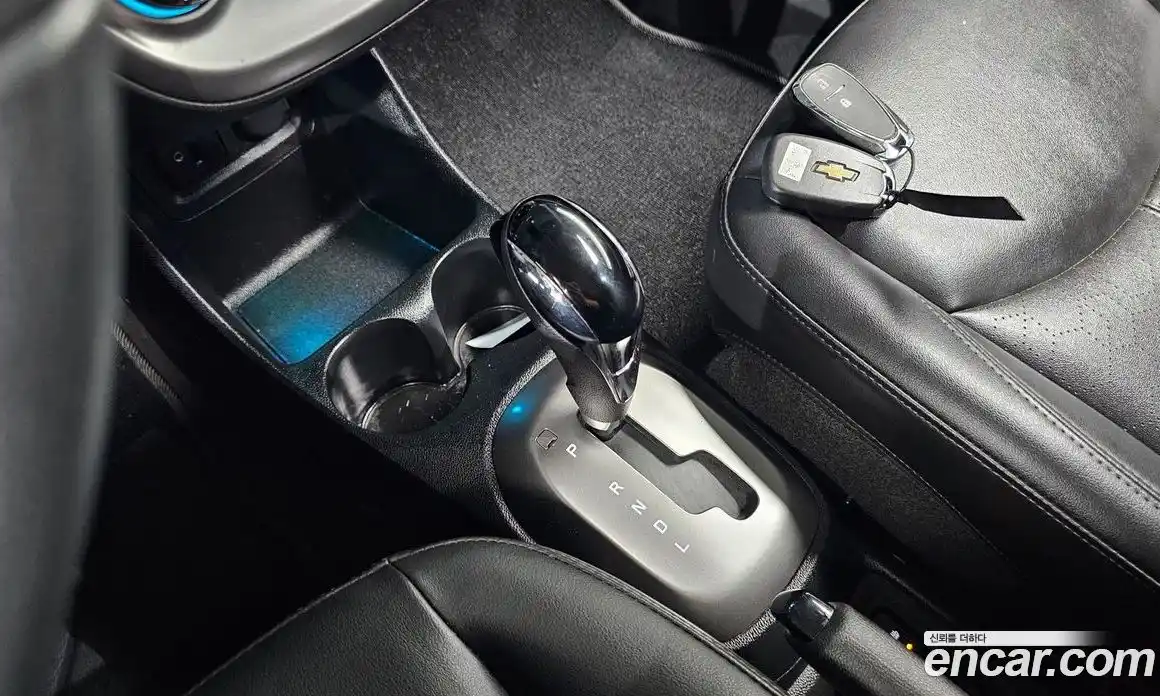 Chevrolet Spark 2016 1.0 гидро в Москве, фото 9