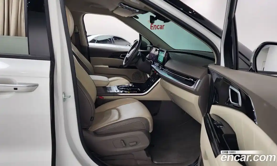 Kia Canival 2022 2.2 Автомат в Москве № 1248371, фото 11