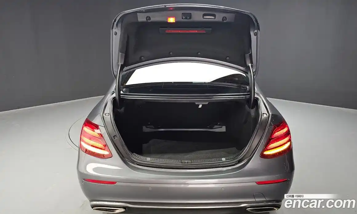 Mercedes-Benz E-Class 2019 2.0 гидро в Москве № 1248965, фото 20
