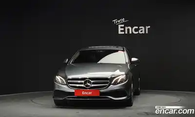 Mercedes-Benz E-Class 2019 2.0 гидро в Москве № 1248965, миниатюра 3