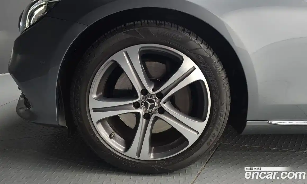 Mercedes-Benz E-Class 2019 2.0 гидро в Москве № 1248965, фото 5