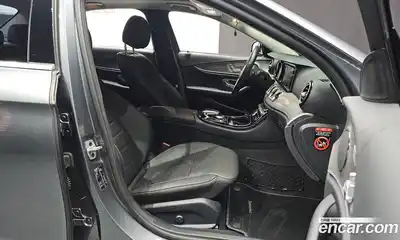 Mercedes-Benz E-Class 2019 2.0 гидро в Москве № 1248965, миниатюра 10