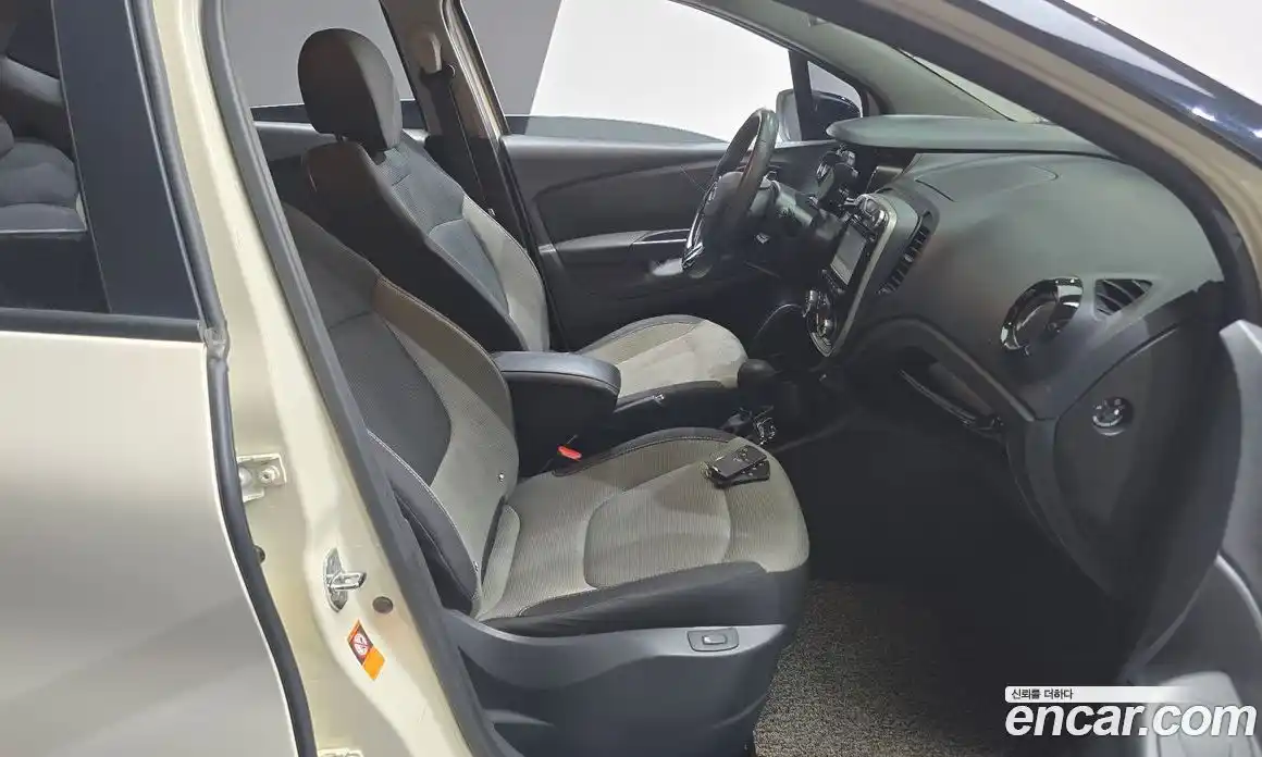 Renault QM3 2014 1.5 гидро в Москве № 1250079, фото 10