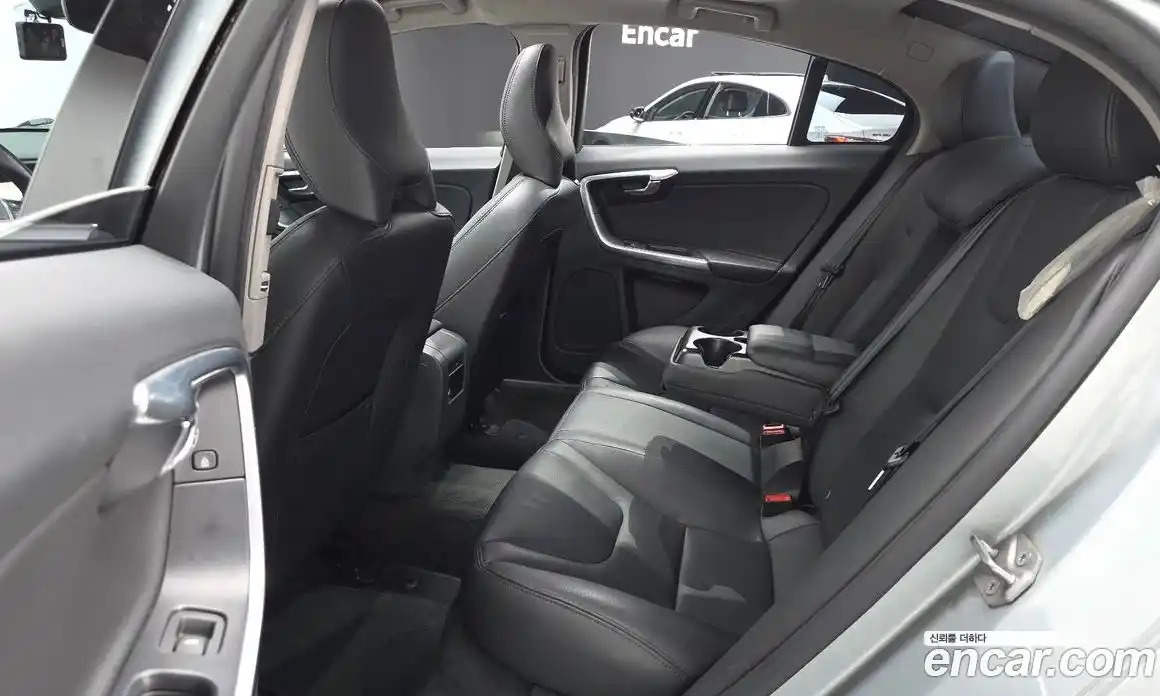 Volvo S60 2016 2.0 гидро в Москве № 1250160, фото 12