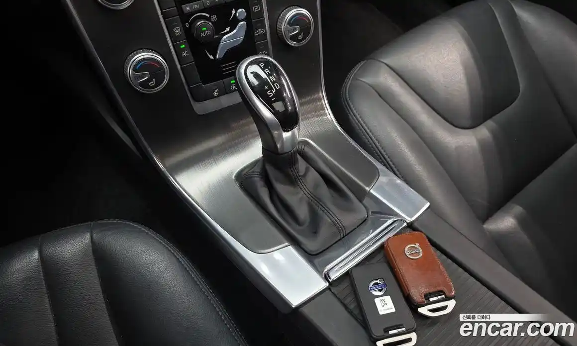Volvo S60 2016 2.0 гидро в Москве № 1250160, фото 9