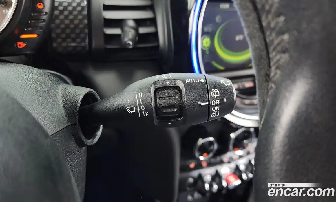 Mini Cooper 2015 2.0 гидро в Москве № 1250869, фото 16