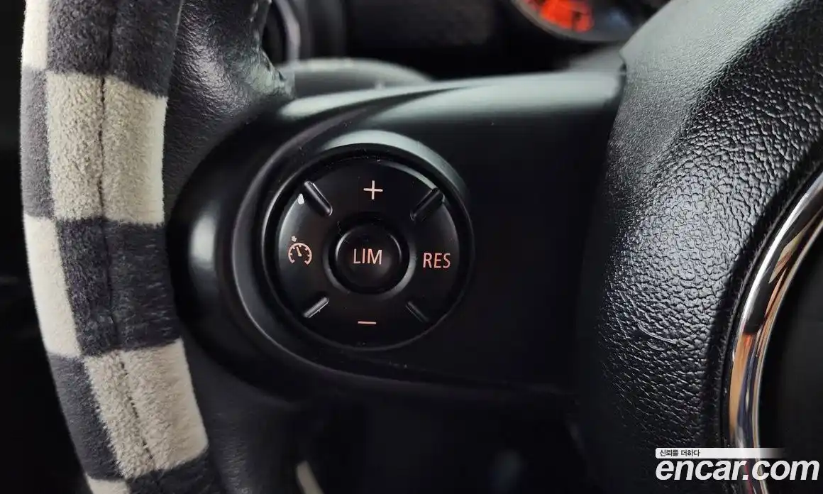 Mini Cooper 2015 2.0 гидро в Москве № 1250869, фото 18