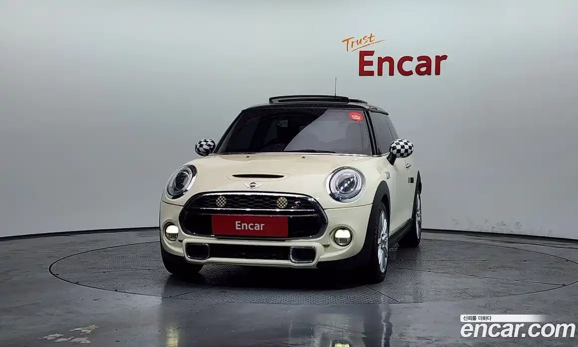 Mini Cooper 2015 2.0 гидро в Москве № 1250869, фото 3