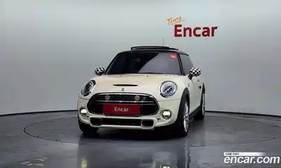 Mini Cooper 2015 2.0 гидро в Москве № 1250869, миниатюра 3