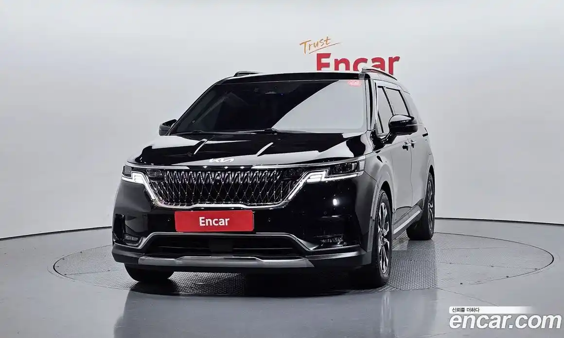 Kia Canival 2023 2.2 Автомат в Москве № 1278187, фото 3