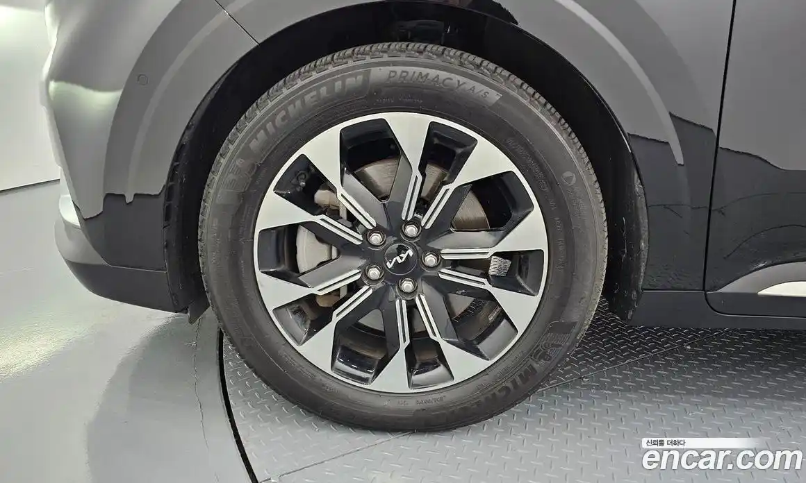 Kia Canival 2023 2.2 Автомат в Москве № 1278187, фото 5