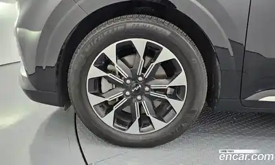 Kia Canival 2023 2.2 Автомат в Москве № 1278187, миниатюра 5