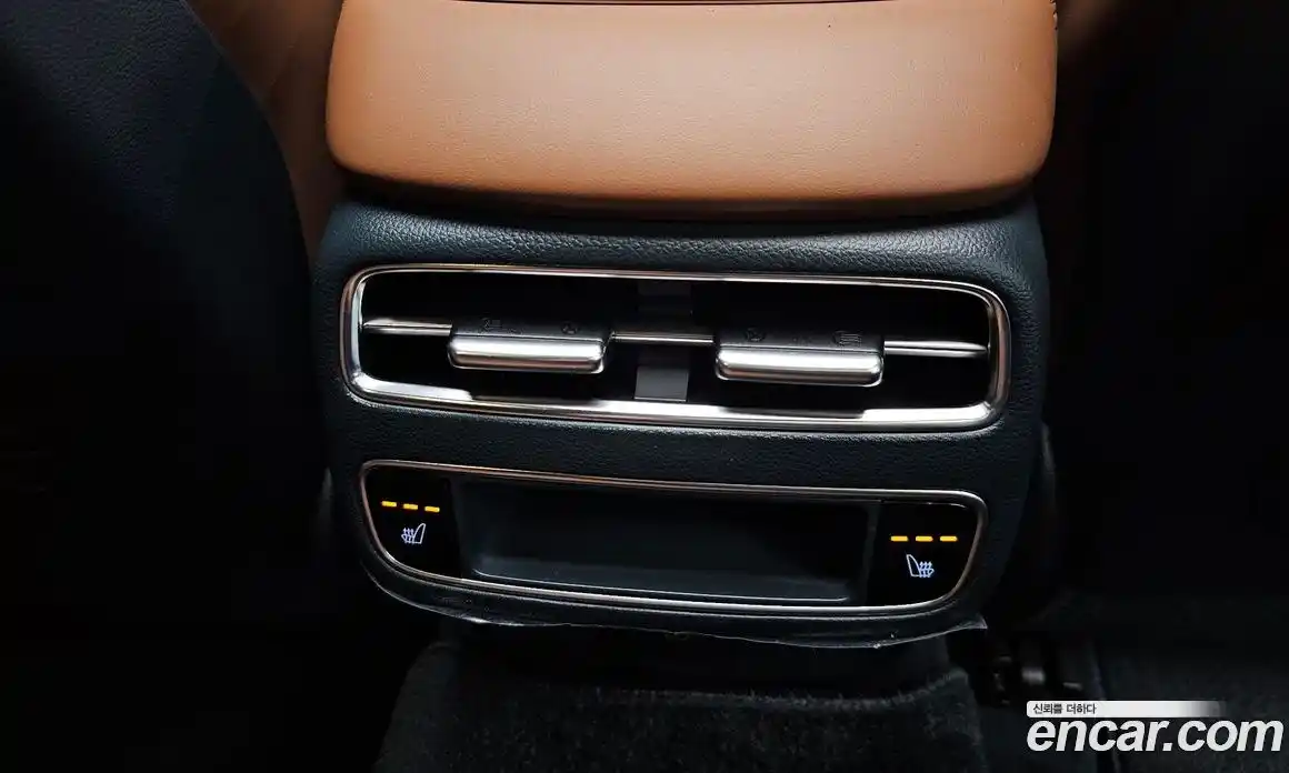 Genesis GV70 2025 2.5 гидро в Москве № 1278228, фото 17