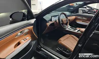 Genesis GV70 2025 2.5 гидро в Москве № 1278228, миниатюра 9