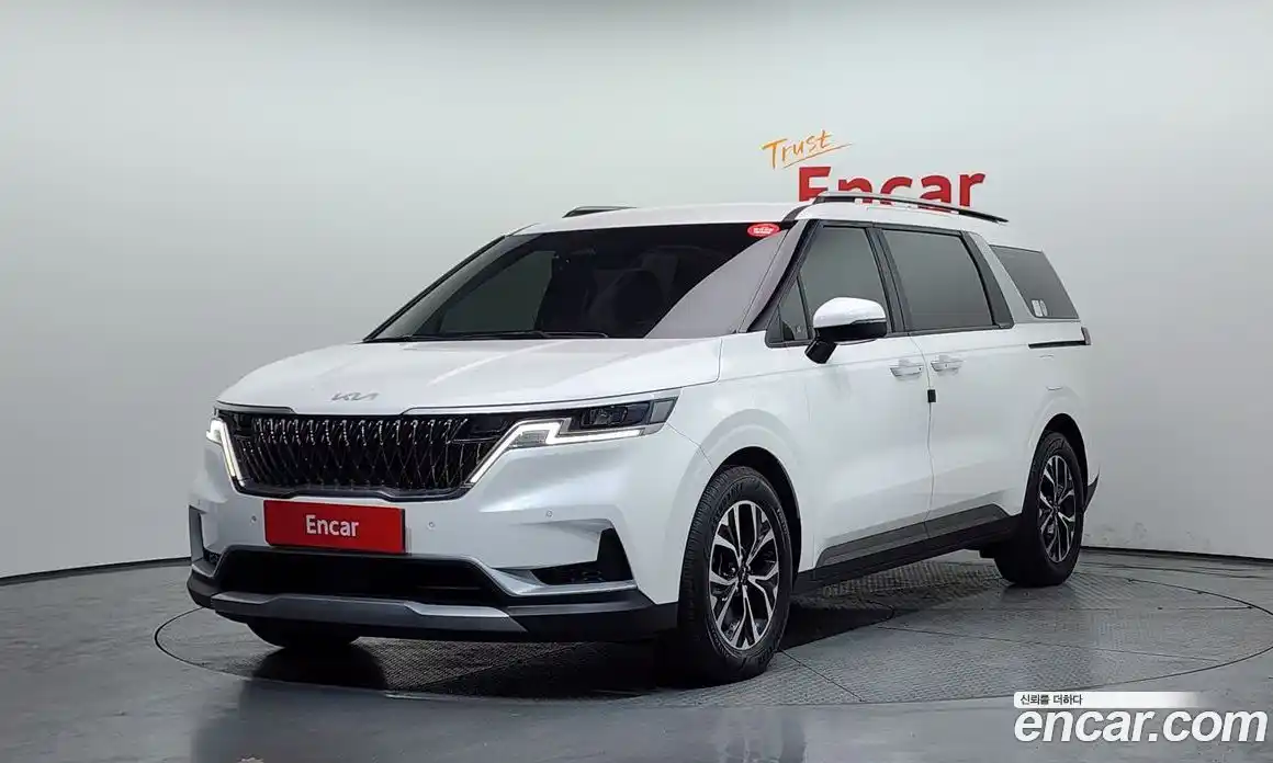 Kia Canival 2022 2.2 Автомат в Москве № 1278256, фото 1