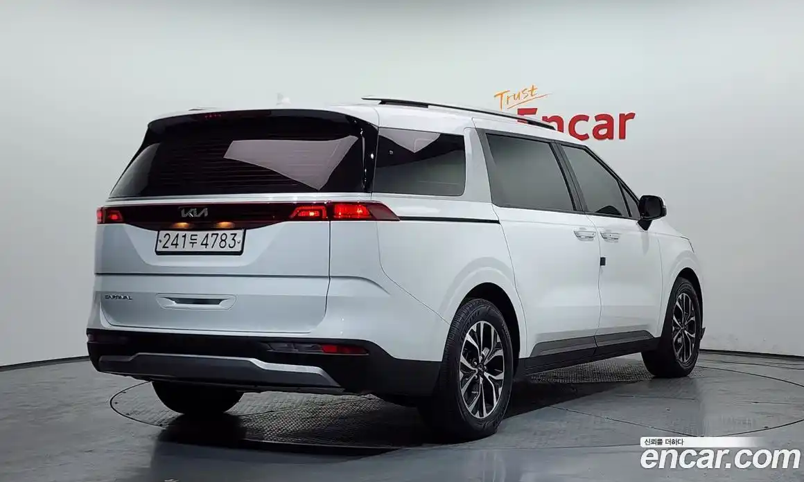 Kia Canival 2022 2.2 Автомат в Москве № 1278256, фото 2