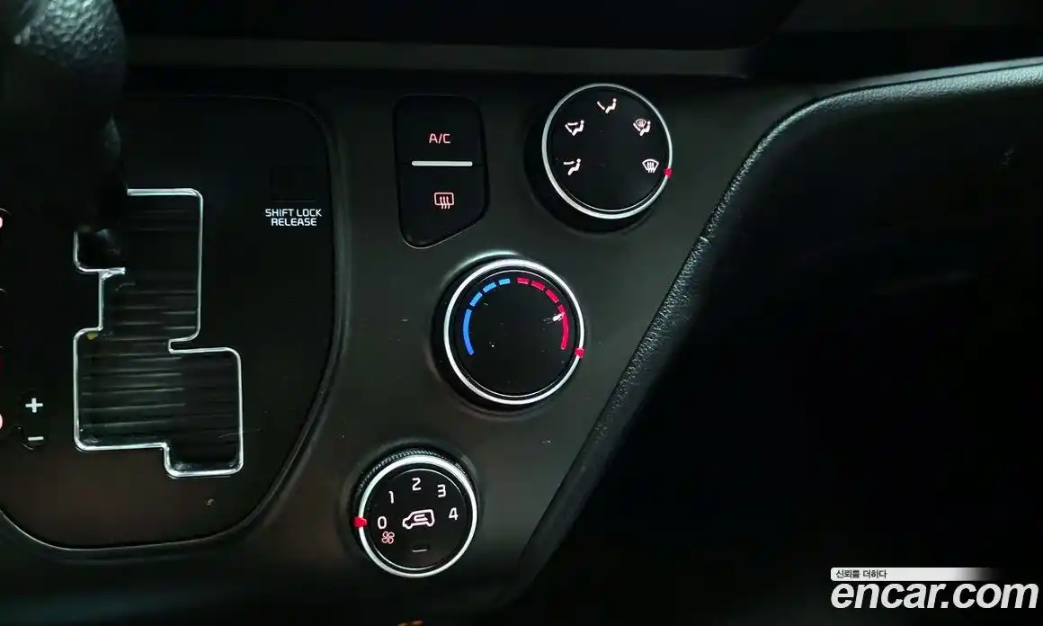 Kia Ray 2023 1.0 Автомат в Москве № 1278287, фото 15