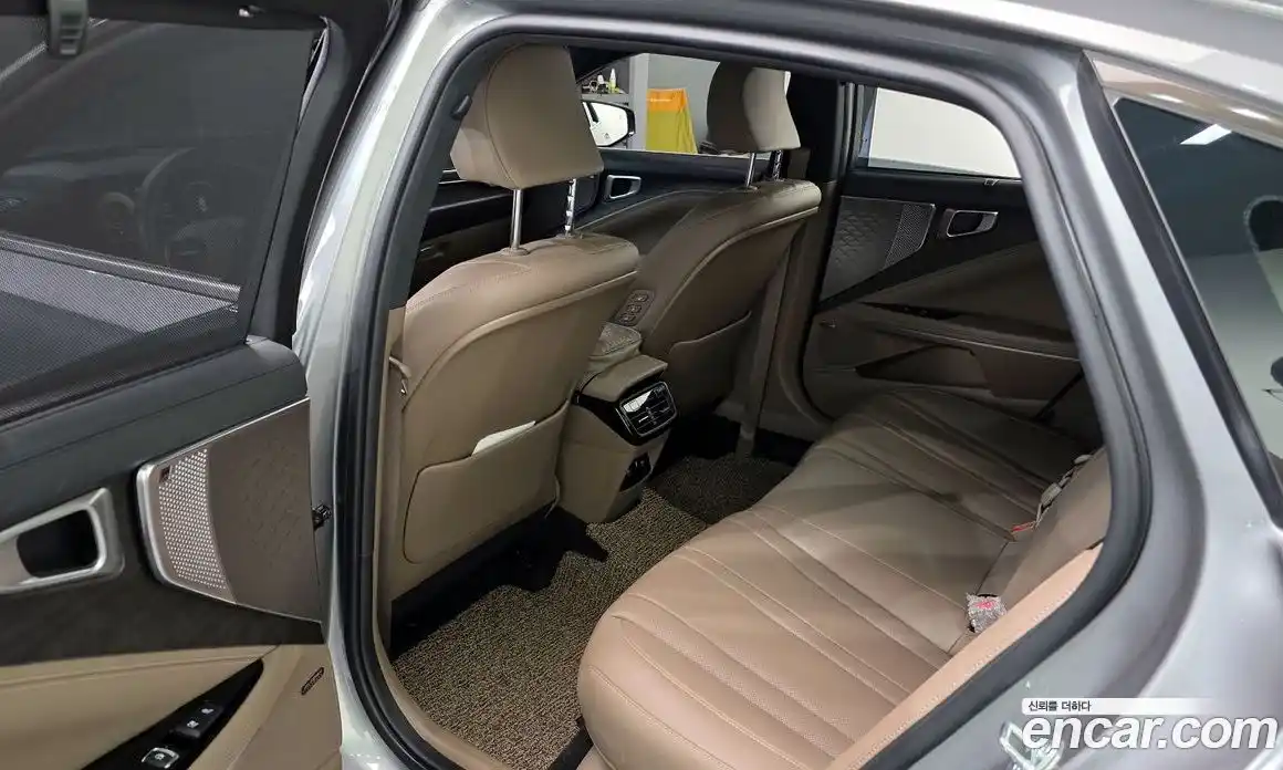 Kia K8 2023 2.5 Автомат в Москве № 1278291, фото 11