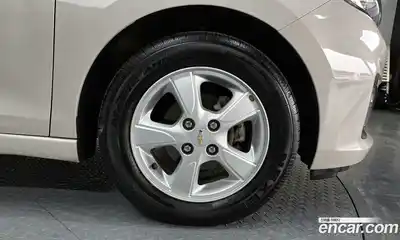 Chevrolet Spark 2019 1.0 гидро в Москве № 1278798, миниатюра 5