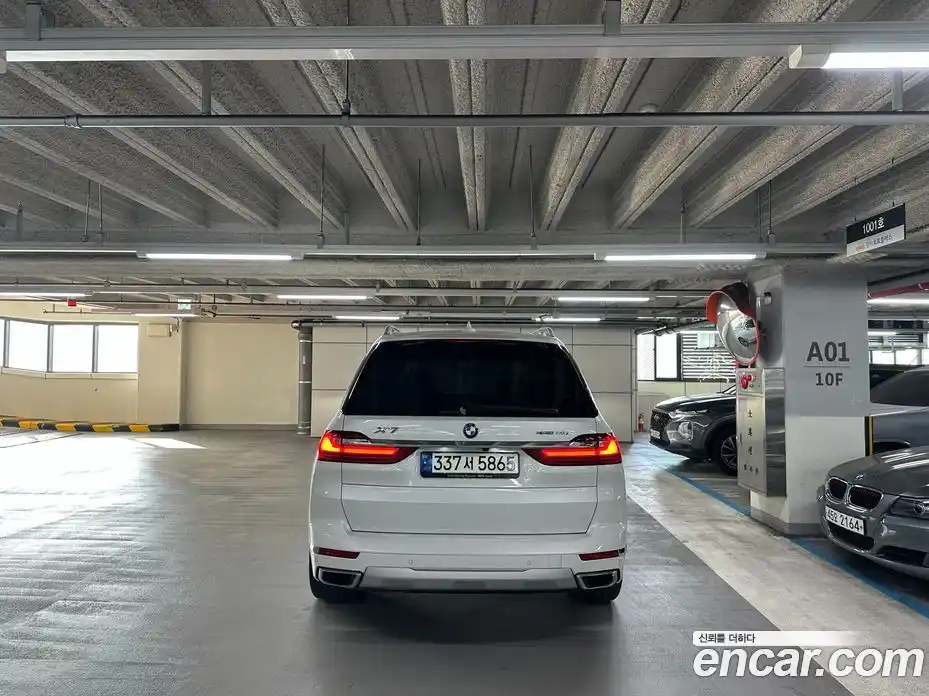 BMW X7 2021 3.0 гидро в Москве № 1279178, фото 3