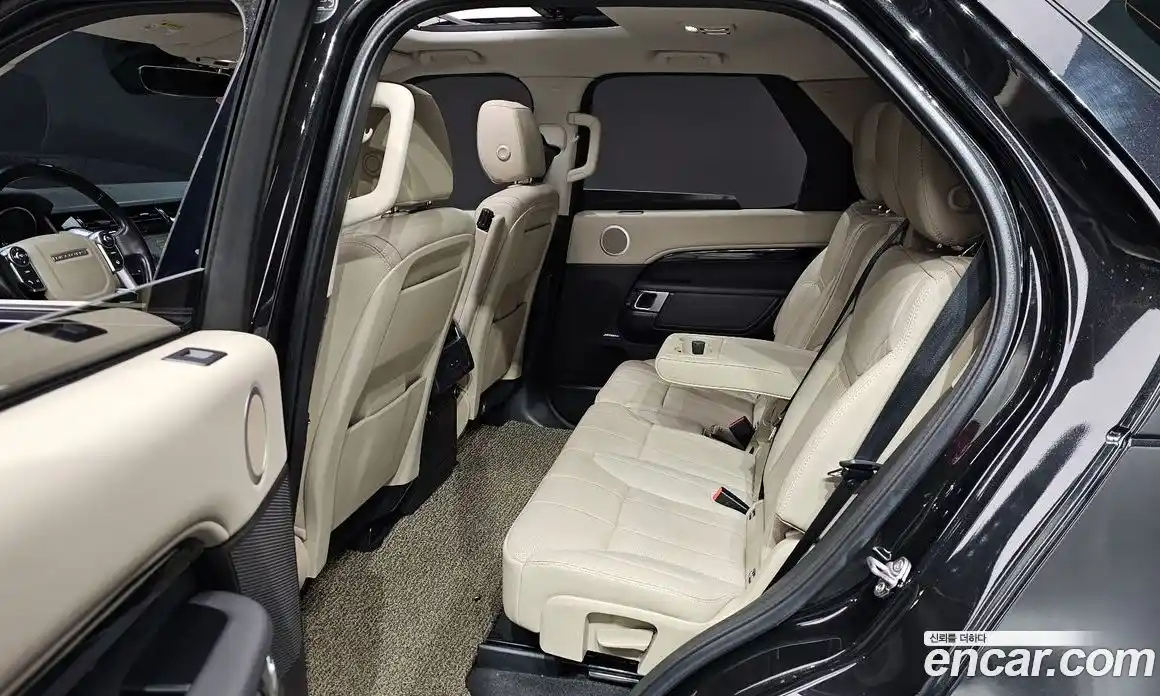 Land Rover Discovery 2018 2.0 гидро в Москве № 1280887, фото 16