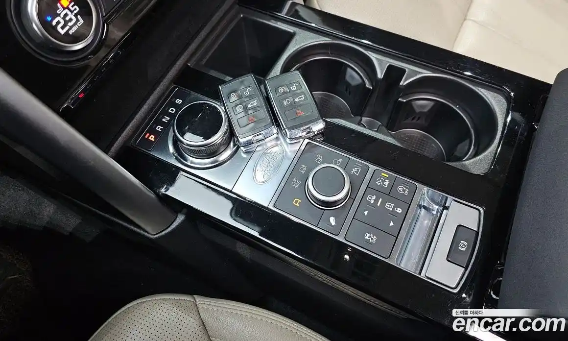 Land Rover Discovery 2018 2.0 гидро в Москве № 1280887, фото 9