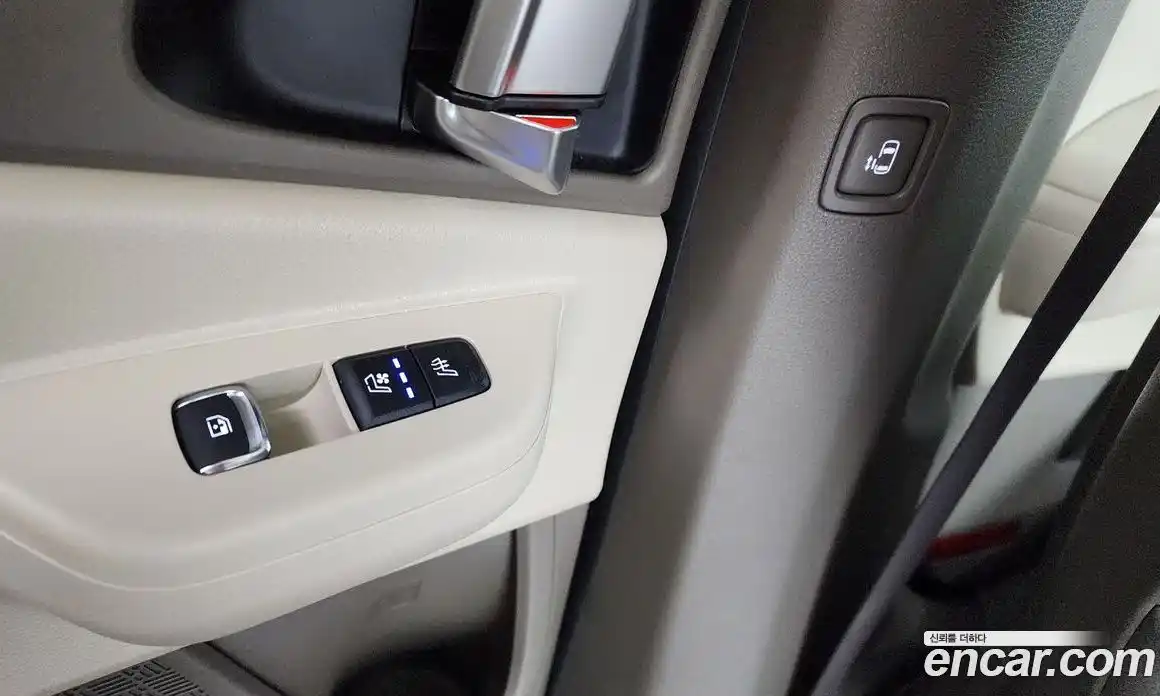 Kia Canival 2025 3.5 Автомат в Москве № 1288855, фото 18