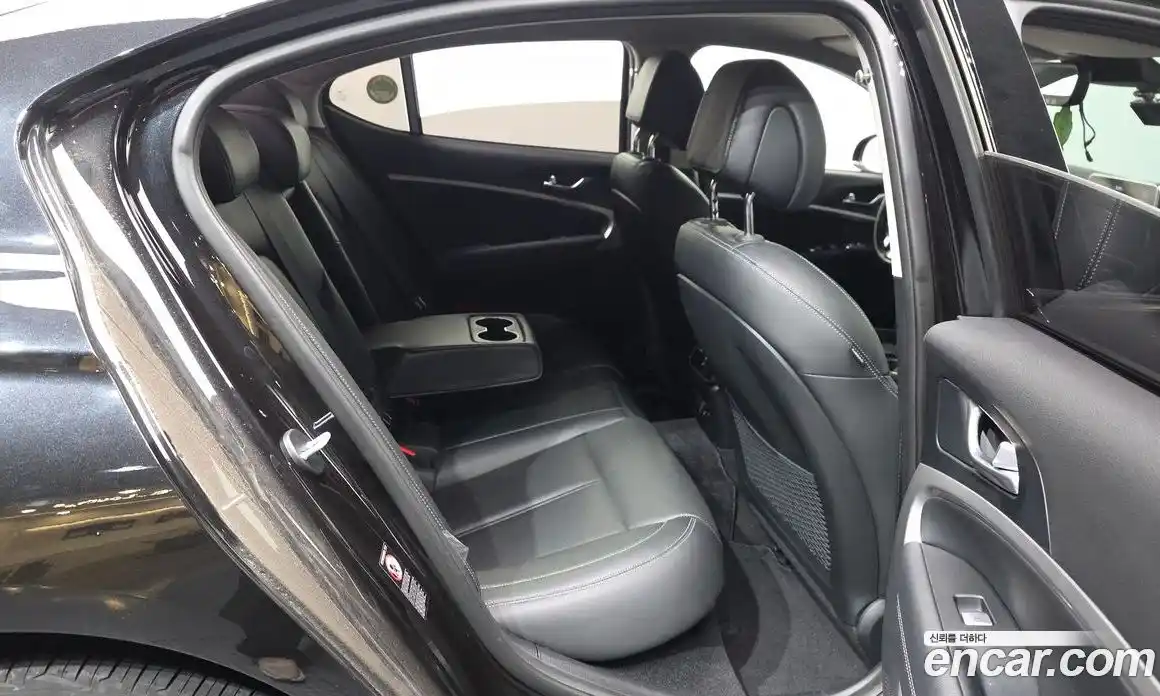 Genesis G70 2018 2.0 Автомат в Москве № 1289116, фото 12