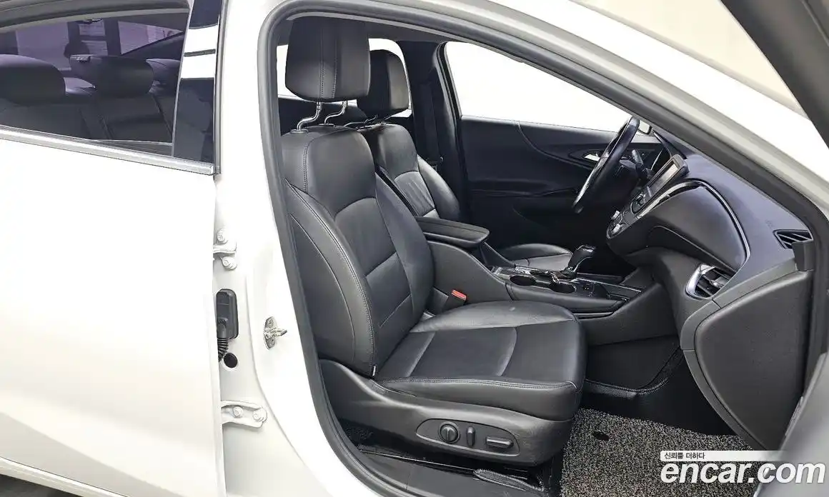 Chevrolet Malibu 2016 1.5 Автомат в Москве № 1289961, фото 12