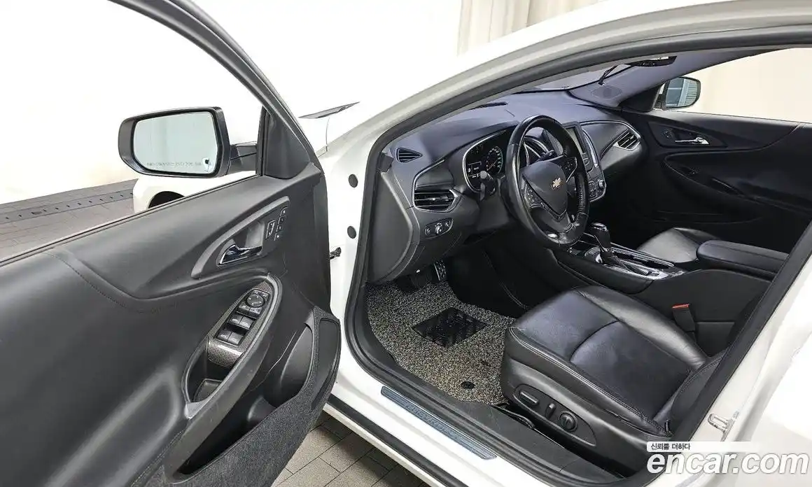 Chevrolet Malibu 2016 1.5 Автомат в Москве № 1289961, фото 10