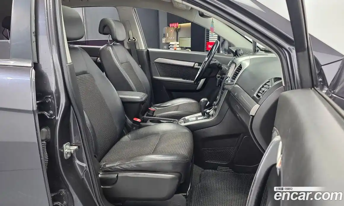 Chevrolet Captiva 2012 2.0 гидро в Москве № 1290082, фото 11