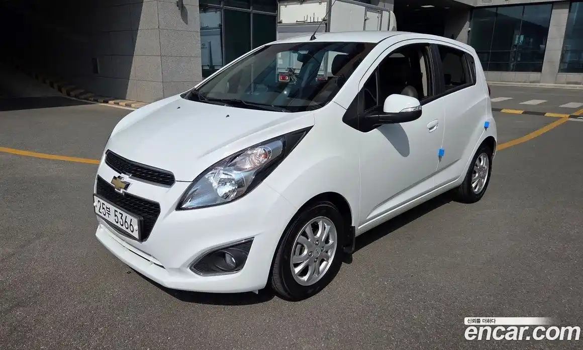 Chevrolet Spark 2015 1.0 Автомат в Москве № 1290190, фото 1