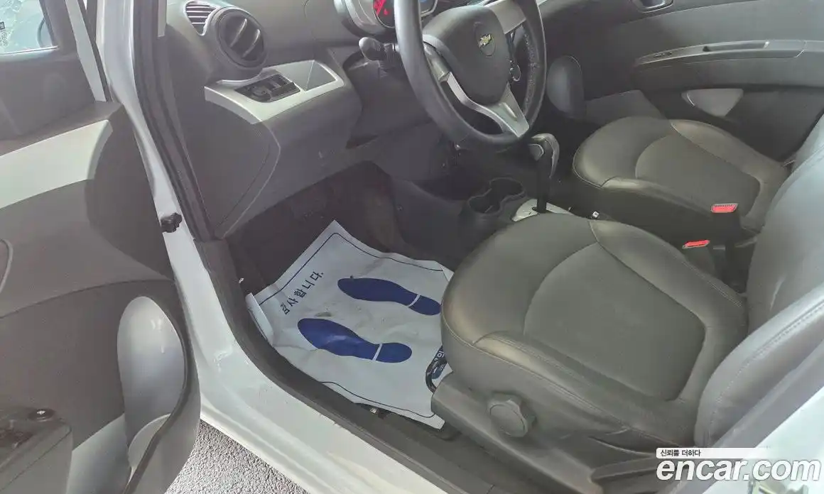 Chevrolet Spark 2015 1.0 Автомат в Москве № 1290190, фото 13