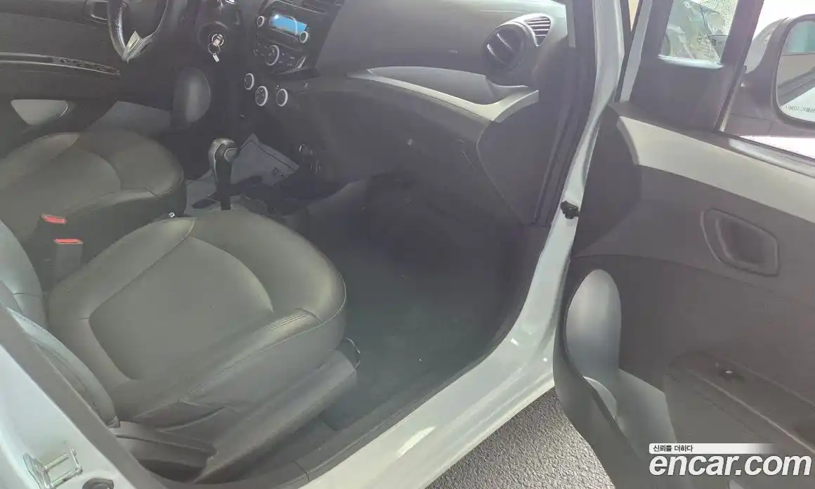 Chevrolet Spark 2015 1.0 Автомат в Москве № 1290190, фото 14