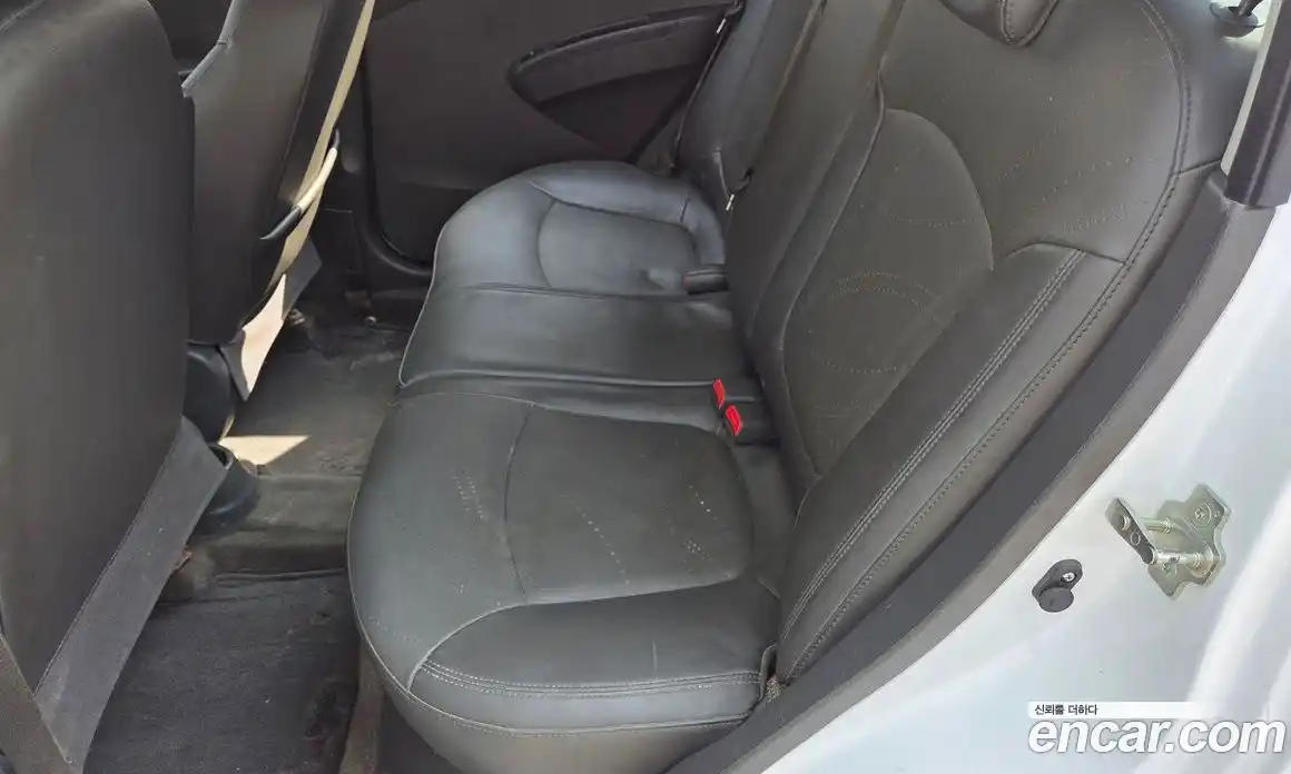 Chevrolet Spark 2015 1.0 Автомат в Москве № 1290190, фото 17