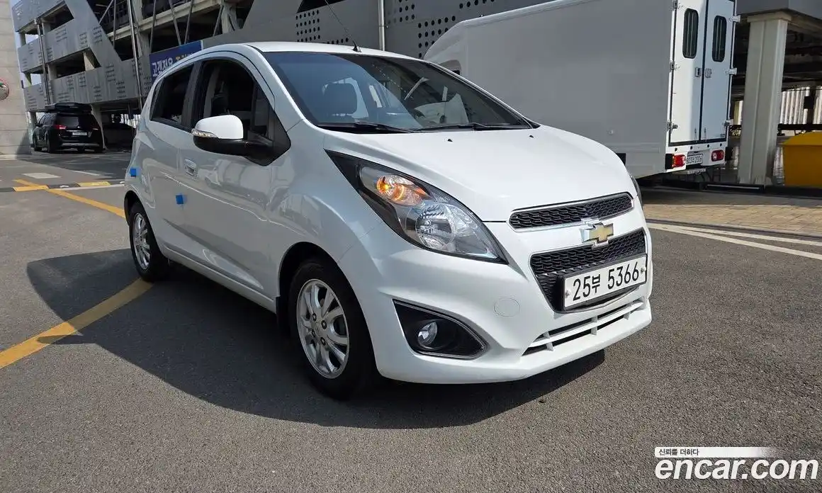 Chevrolet Spark 2015 1.0 Автомат в Москве № 1290190, фото 3