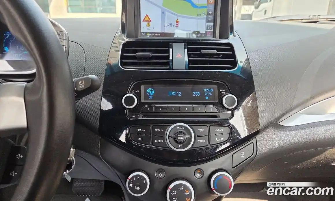 Chevrolet Spark 2015 1.0 Автомат в Москве № 1290190, фото 10