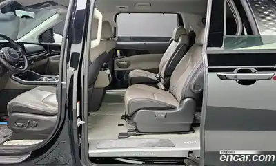 Kia Canival 2023 2.2 Автомат в Москве № 1290867, миниатюра 12